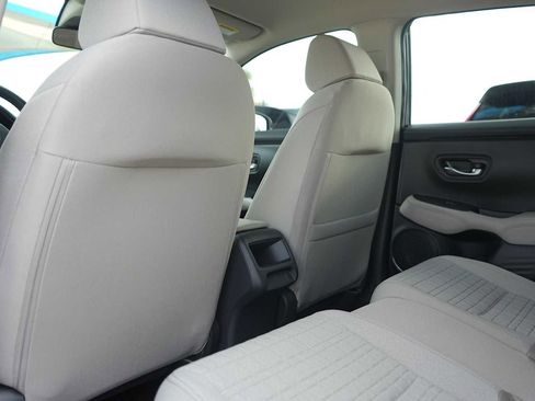 New 2026 Honda HR-V LX image 12