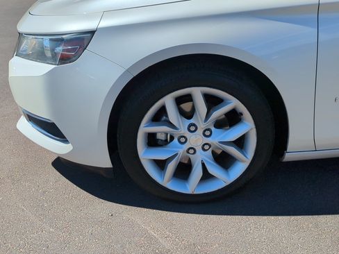 Used 2014 Chevrolet Impala LT FWD image 10
