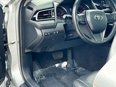 Used 2021 Toyota Camry XSE FWD image 17