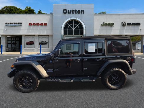 Used 2024 Jeep Wrangler Unlimited AWD/4WD image 7