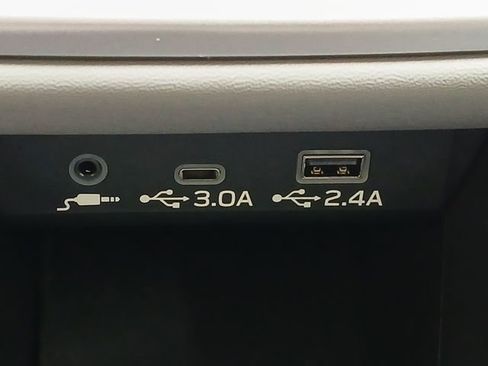 Certified 2025 Subaru Outback Limited AWD/4WD image 16