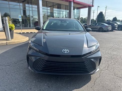 Used 2025 Toyota Camry LE FWD image 8