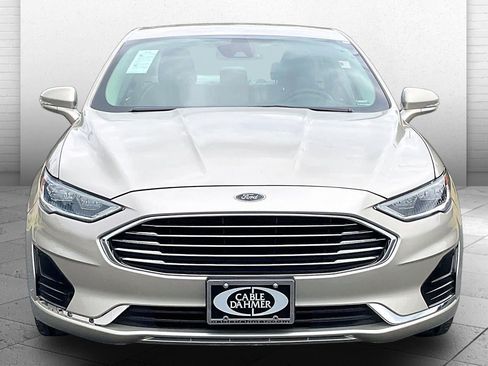 Used 2019 Ford Fusion SEL FWD image 2