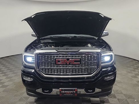 Used 2018 GMC Sierra 1500 Denali w/ Denali Ultimate Package AWD/4WD image 14