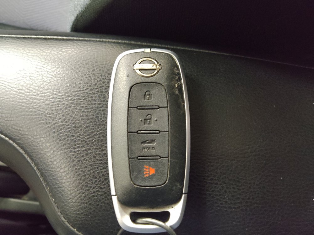 Used 2024 Nissan Versa SV FWD image 32