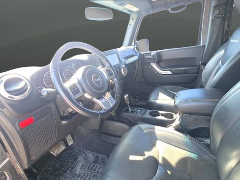 Used 2016 Jeep Wrangler Unlimited Rubicon AWD/4WD image 10