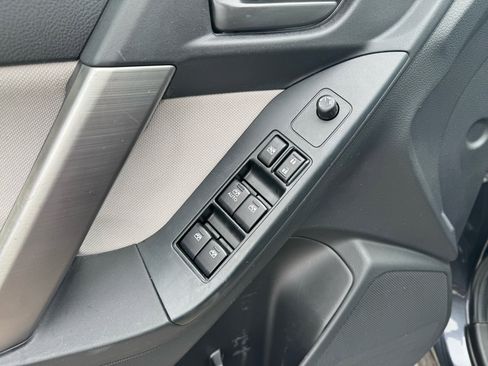 Used 2015 Subaru Forester 2.5i Premium w/ All-Weather Package image 26