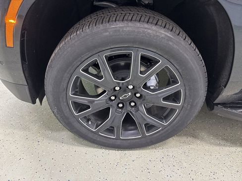 New 2026 Chevrolet Suburban LT w/ Comfort Package image 11