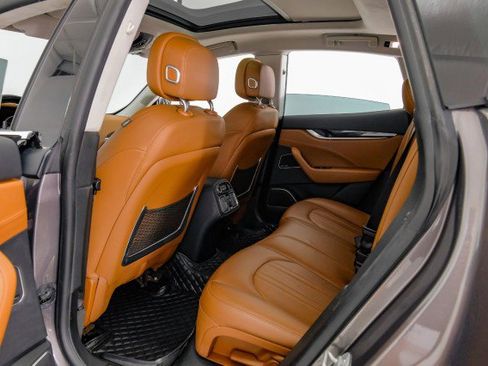 Used 2017 Maserati Levante S image 36