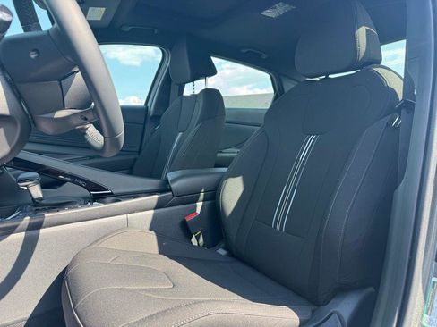 New 2026 Hyundai Elantra SEL Sport FWD image 10