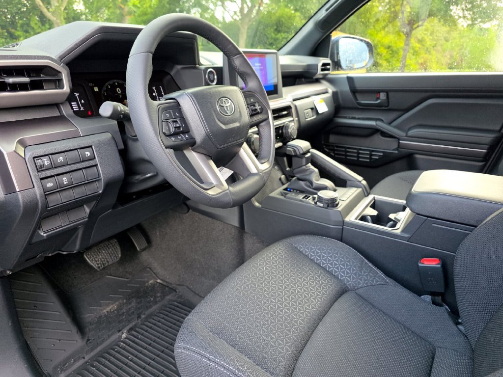 New 2026 Toyota 4Runner SR5 AWD/4WD image 25
