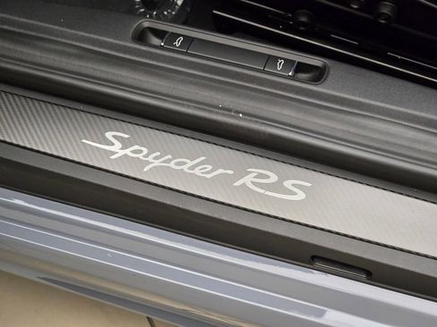 Used 2025 Porsche 718 Boxster Spyder RS RWD image 33
