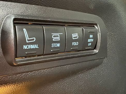 Used 2016 Ford Explorer Limited w/ Equipment Group 301A AWD/4WD image 27