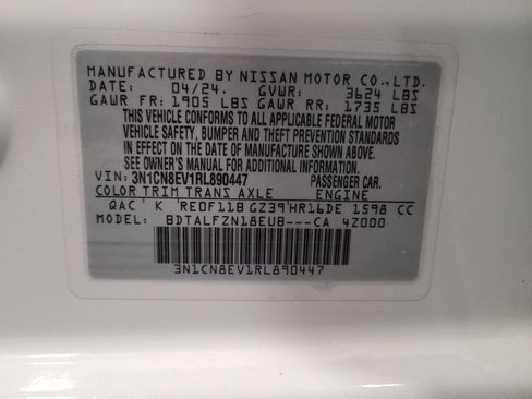 Used 2024 Nissan Versa SV FWD image 33