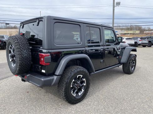 Certified 2025 Jeep Wrangler Unlimited Rubicon AWD/4WD image 3