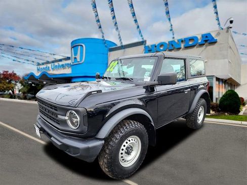 Used 2022 Ford Bronco 2-Door AWD/4WD image 1