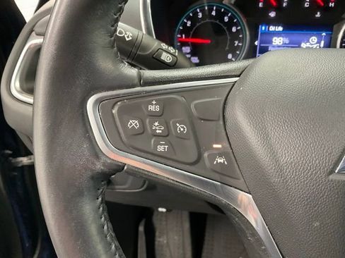 Used 2022 Chevrolet Equinox LT image 19