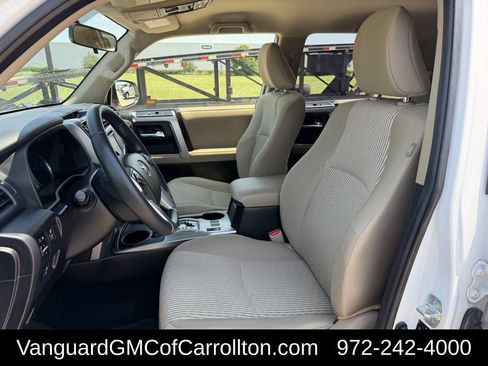 Used 2018 Toyota 4Runner SR5 RWD image 30