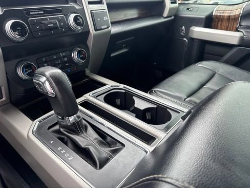 Used 2020 Ford F150 Lariat w/ Equipment Group 502A Luxury AWD/4WD image 26