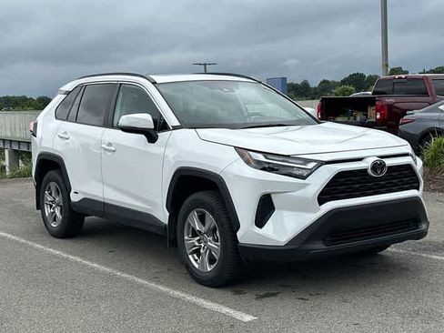 Used 2025 Toyota RAV4 XLE w/ Convenience Package AWD/4WD image 22