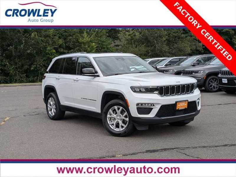 Certified 2022 Jeep Grand Cherokee Limited image 1