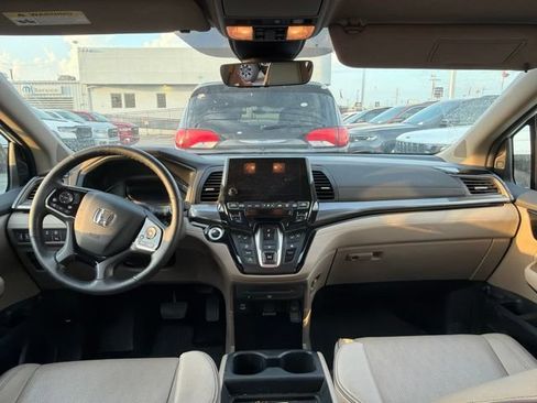 Used 2024 Honda Odyssey Elite image 5
