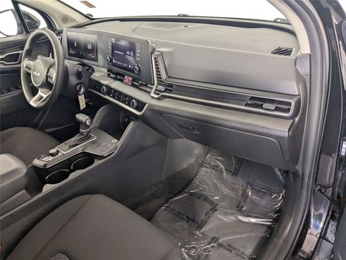 Used 2024 Kia Sportage LX FWD image 29