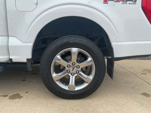 Used 2022 Ford F150 Lariat image 6