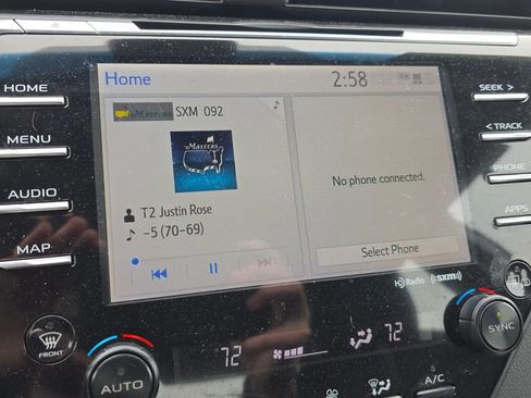 Used 2020 Toyota Camry XSE image 18