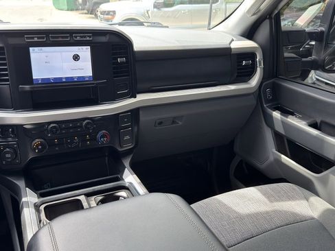 Used 2024 Ford F250 XLT image 23