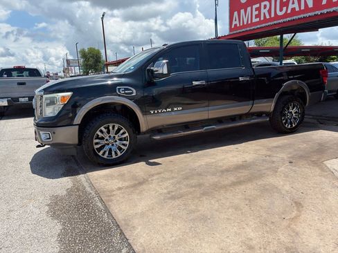 Used 2016 Nissan Titan Platinum Reserve RWD image 18