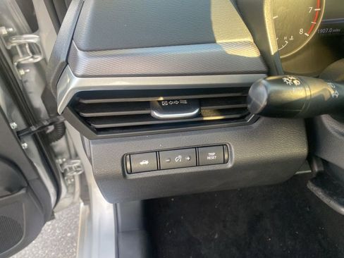 Used 2024 Nissan Altima 2.5 SR image 16