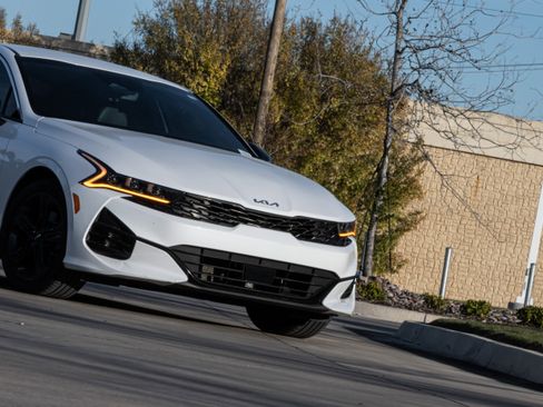 Used 2023 Kia K5 GT-Line w/ GT-Line Premium Package image 5