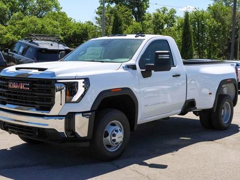 New 2026 GMC Sierra 3500 Pro AWD/4WD image 6