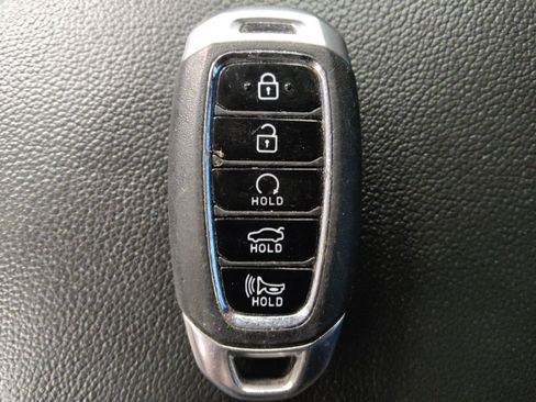 Used 2023 Hyundai Elantra SEL w/ Convenience Package FWD image 32