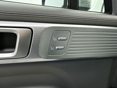 Certified 2024 Hyundai Santa Fe Limited image 12