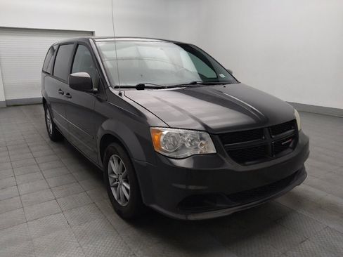Used 2016 Dodge Grand Caravan SE image 13