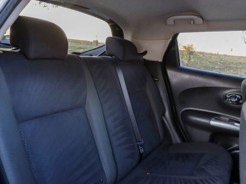 Used 2012 Nissan Juke SV image 18