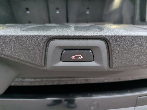 Used 2025 BMW X5 xDrive40i image 43