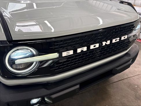 Used 2022 Ford Bronco Wildtrak AWD/4WD image 35