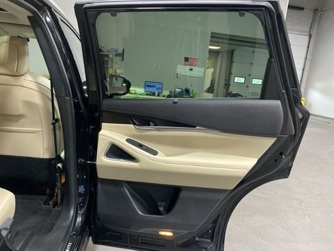 Used 2023 INFINITI QX60 Sensory w/ Vision Package AWD/4WD image 27