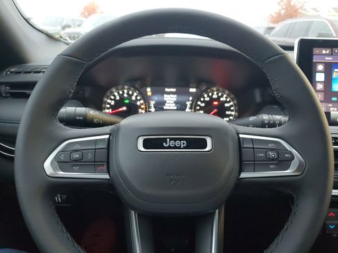 New 2026 Jeep Compass Latitude image 20