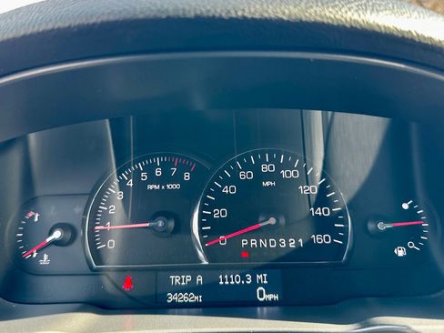 Used 2011 Cadillac DTS Limousine image 38