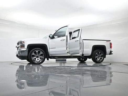 Used 2018 Chevrolet Silverado 1500 LT image 47