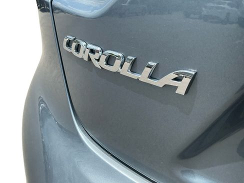 Used 2021 Toyota Corolla LE FWD image 17