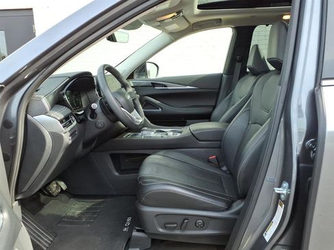 Used 2025 INFINITI QX60 Luxe image 12