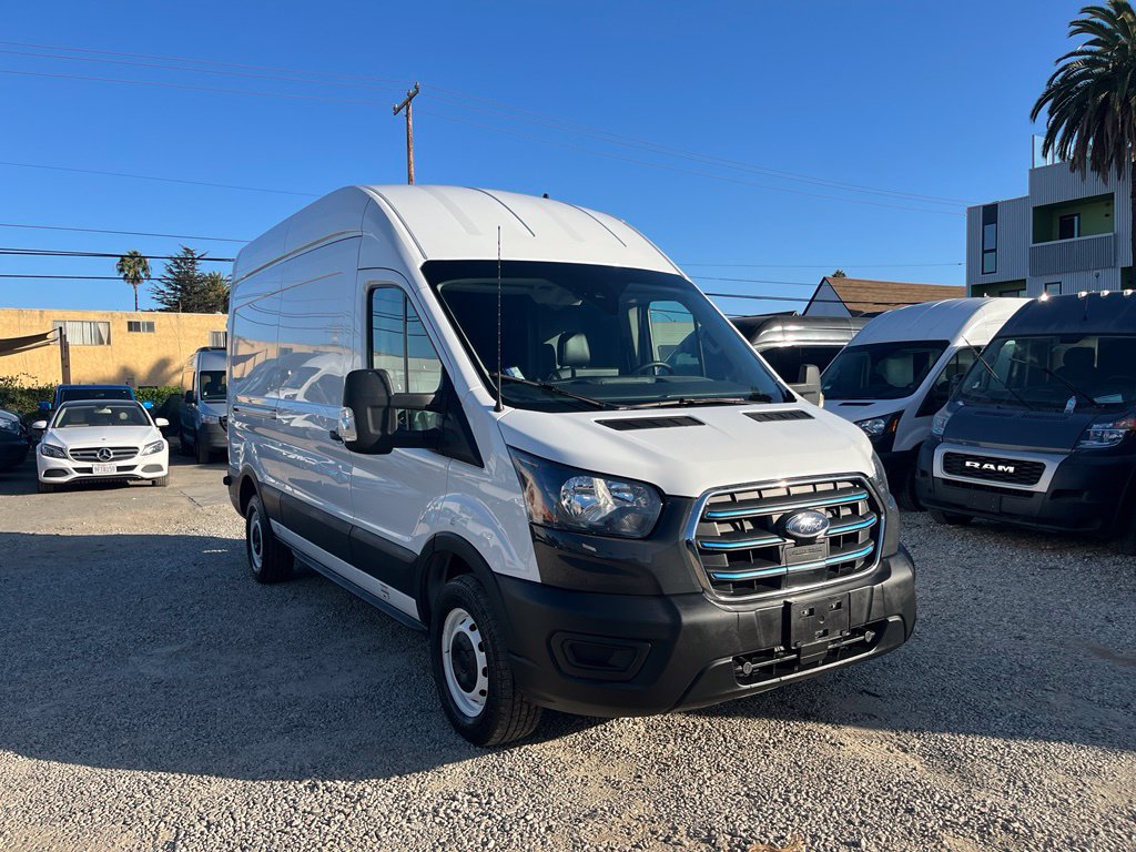 Used 2022 Ford E-Transit 148 High Roof w/ Load Area Protection Package RWD image 3