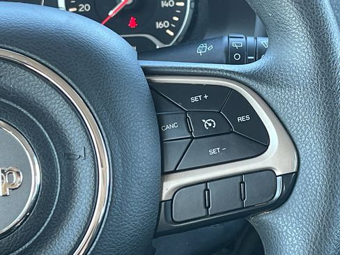 Used 2017 Jeep Renegade Sport w/ Power & Air Group image 25