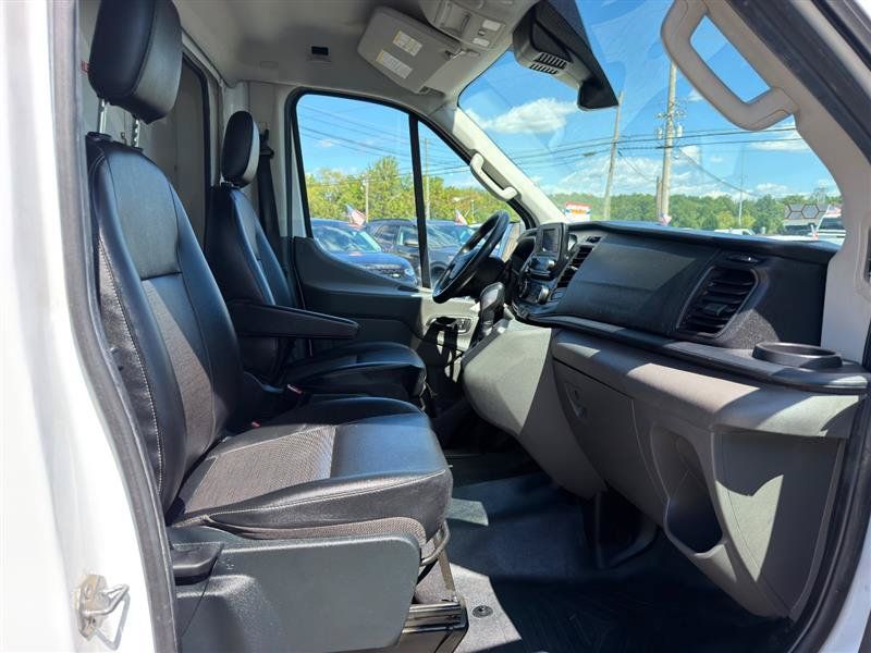 Used 2022 Ford Transit 350 DRW RWD image 21
