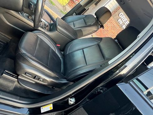 Used 2019 Chevrolet Traverse RS w/ LPO, Floor Liner Package image 11